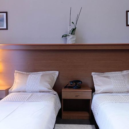 Villa Corona Tenno Ngoại thất bức ảnh
