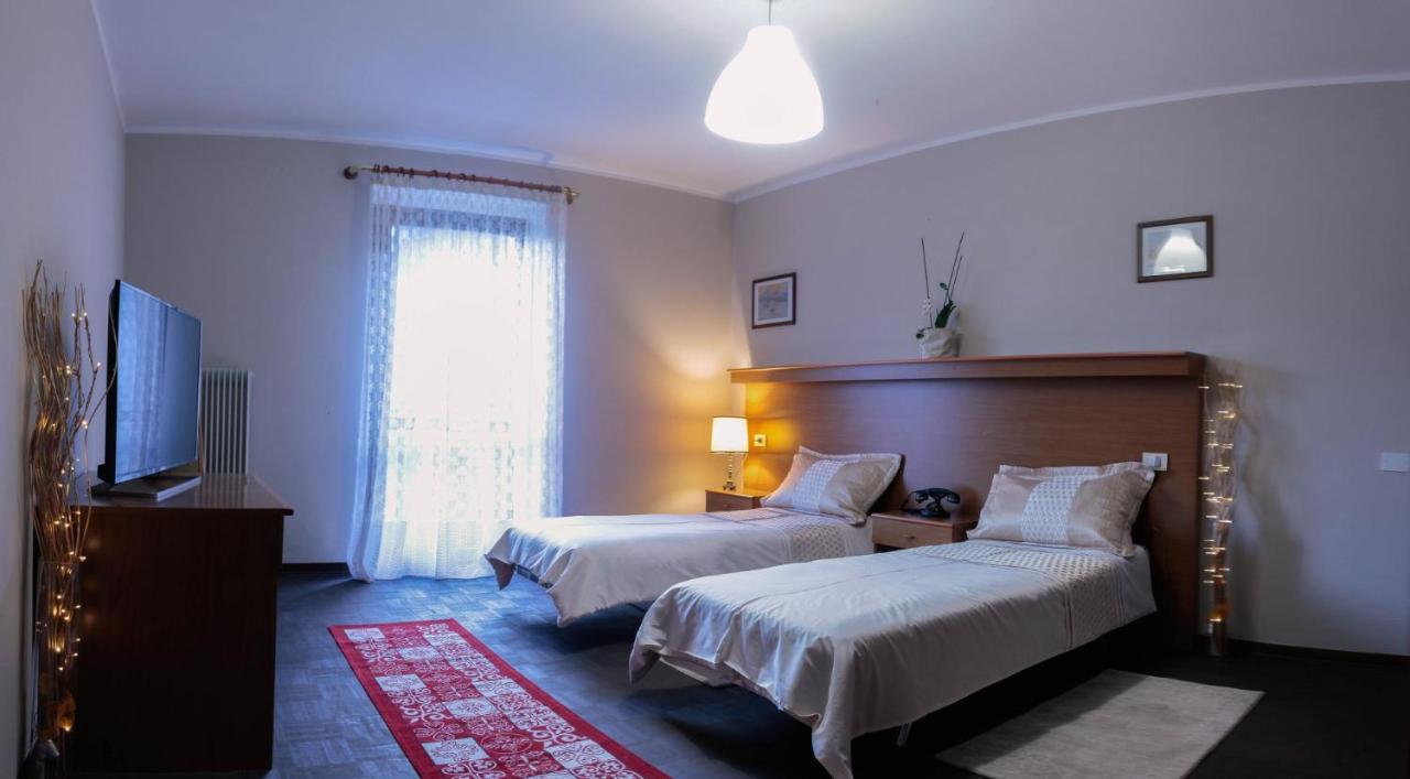 Villa Corona Tenno Ngoại thất bức ảnh